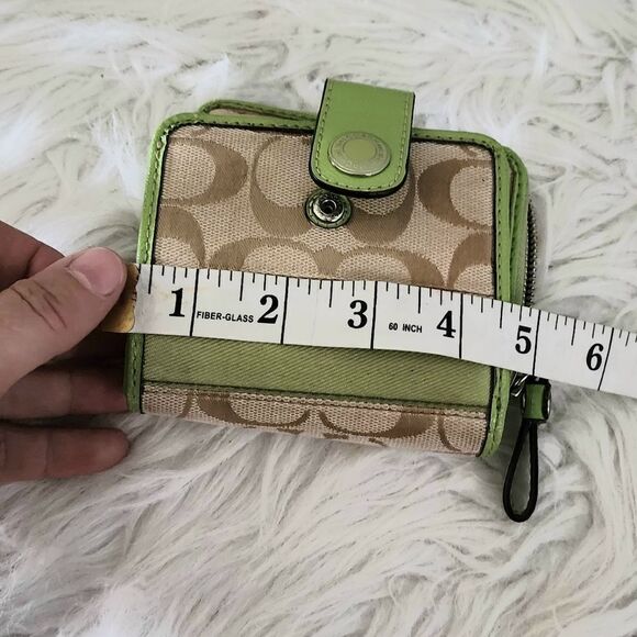 Coach wallet snap closure - Picture 6 of 8